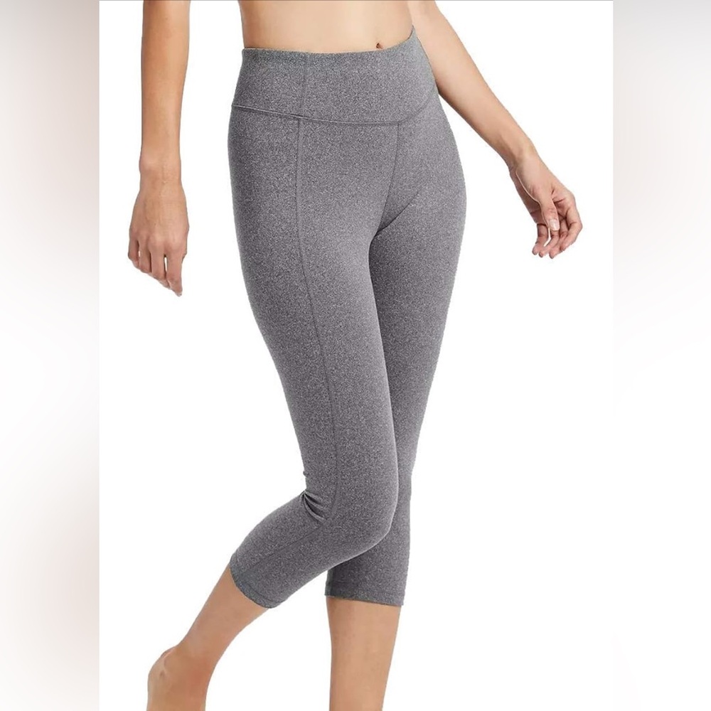 ‼️SOLD‼️ 182. Preloved All In Motion Large Gray Capri Leggings